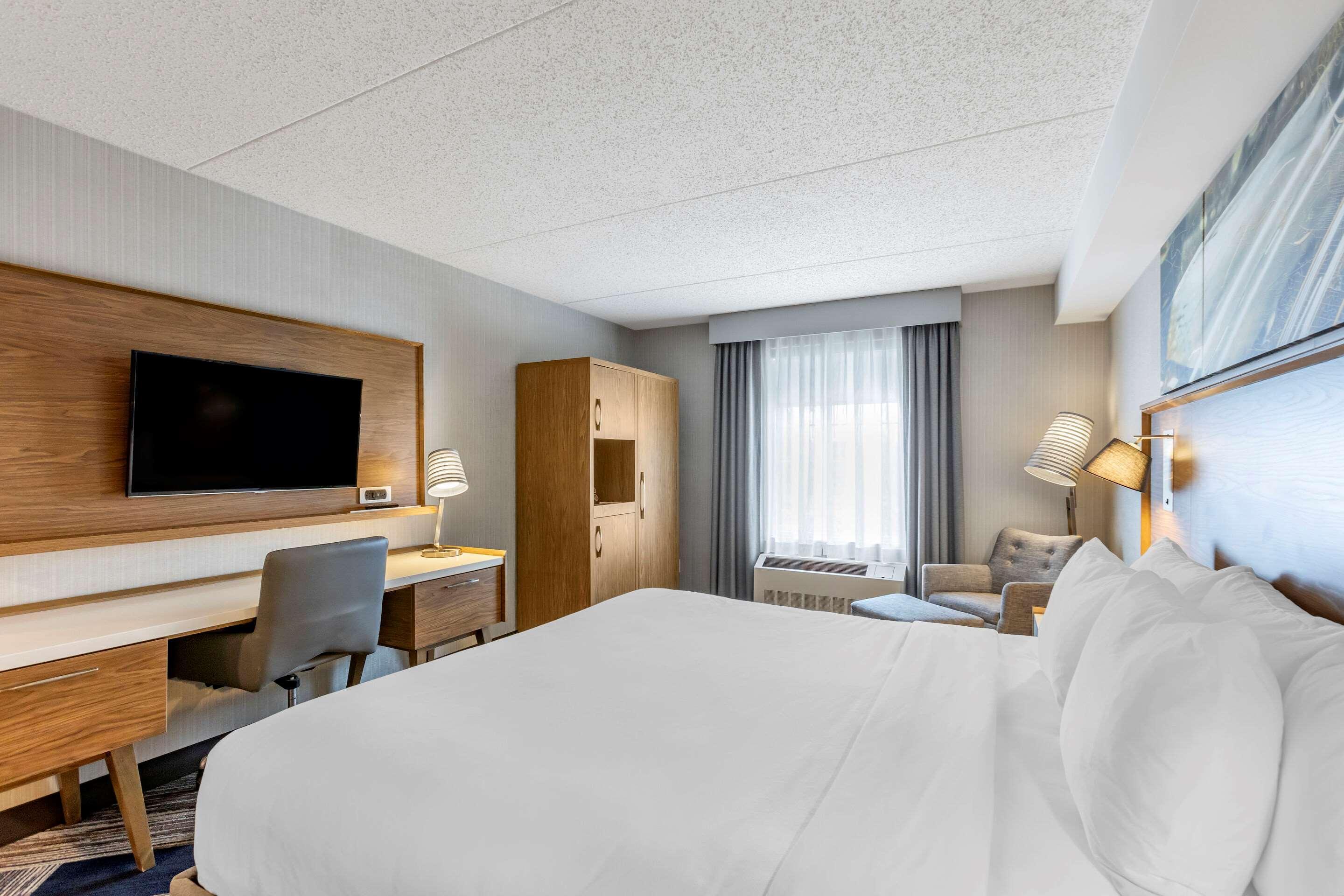 Comfort Inn Sarnia Exterior photo