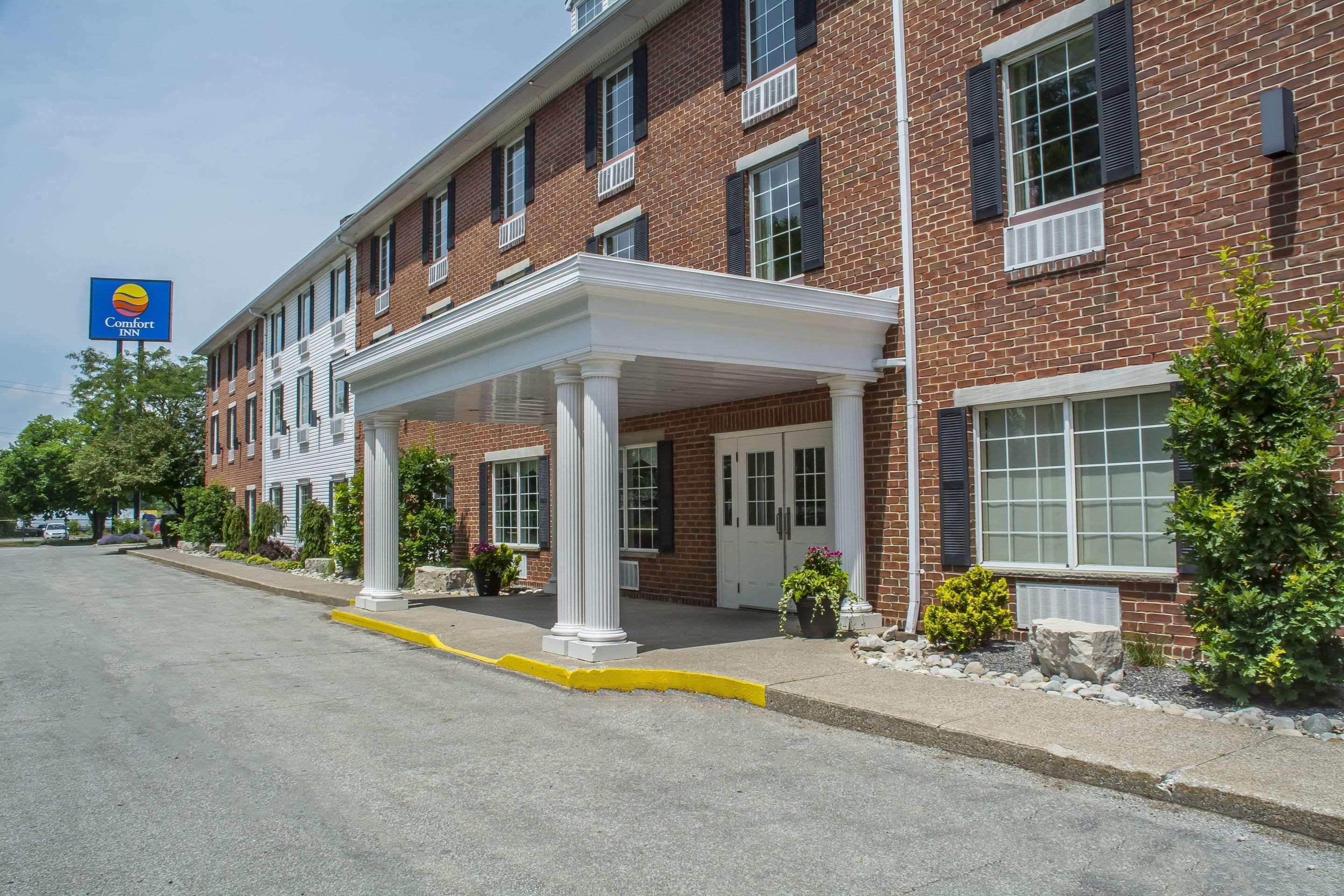 Comfort Inn Sarnia Exterior photo