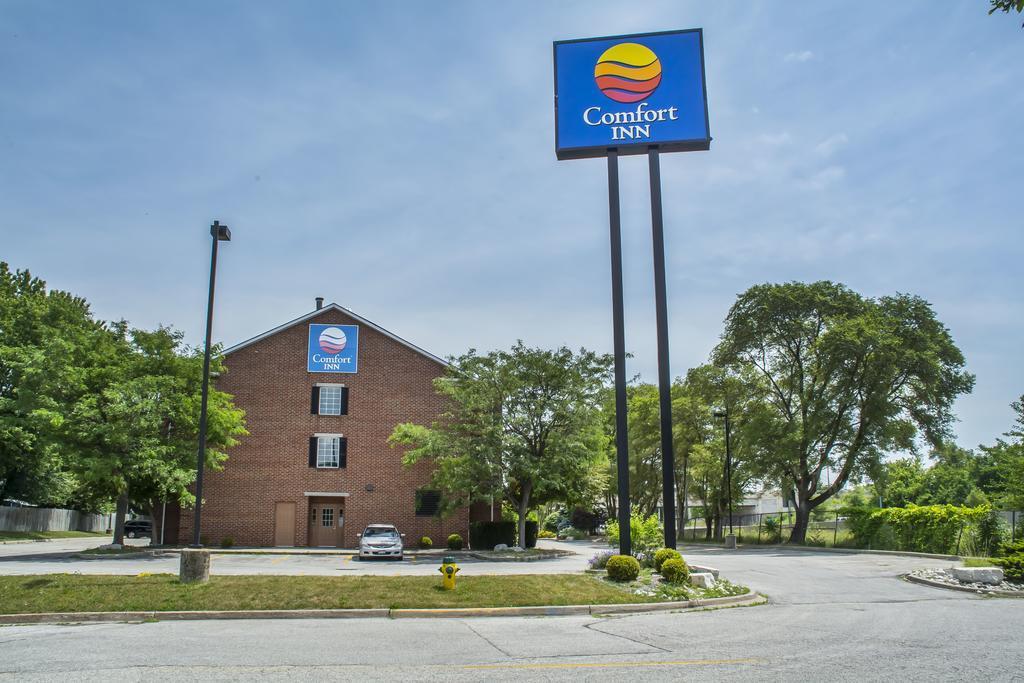 Comfort Inn Sarnia Exterior photo