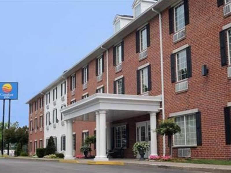 Comfort Inn Sarnia Exterior photo